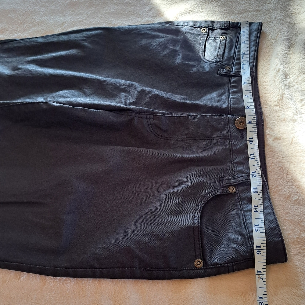 Salt Works Jeans - Picture 5 of 8